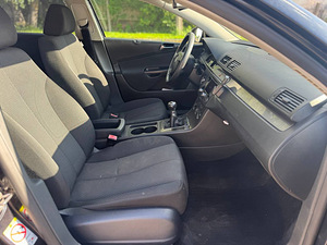 VOLKSWAGEN PASSAT VARIANT (8 foto / 8)