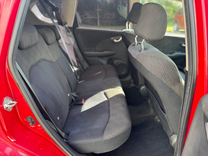 HONDA JAZZ (7 фото из 8)