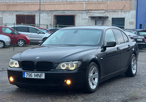 BMW 730D (2 фото из 9)