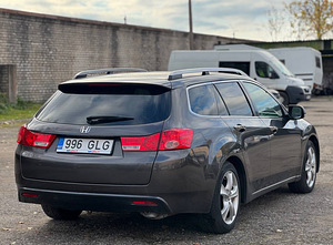 HONDA ACCORD TOURER (3 foto / 8)