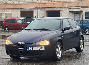 ALFA ROMEO 147 (2 foto / 8)