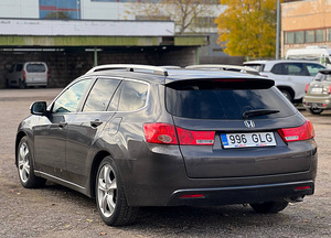 HONDA ACCORD TOURER (5 foto / 8)