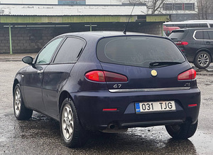ALFA ROMEO 147 (5 фото из 8)