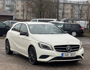 MERCEDES-BENZ A 180 CDI (3 foto / 10)