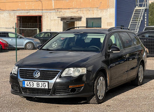 VOLKSWAGEN PASSAT VARIANT (2 foto / 5)