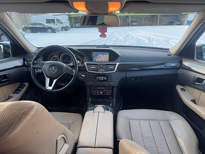 MERCEDES-BENZ E 350 CDI 4MATIC (7 foto / 9)