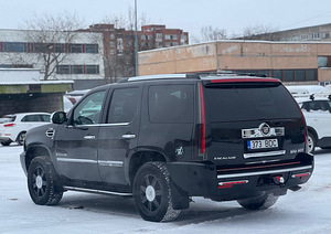 CADILLAC ESCALADE (4 foto / 14)