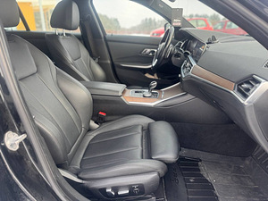 BMW 330I (9 фото из 14)
