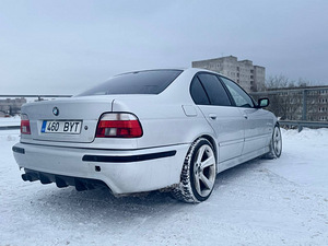 BMW 525D (5 foto / 9)