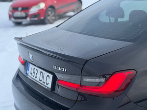 BMW 330I (6 foto / 7)