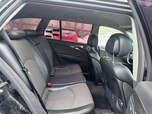 MERCEDES-BENZ E 220 CDI T (8 foto / 8)