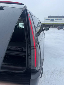 CADILLAC ESCALADE (14 фото из 15)