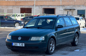 VOLKSWAGEN PASSAT VARIANT (1 foto / 8)