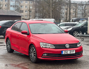 VOLKSWAGEN JETTA (3 фото из 8)