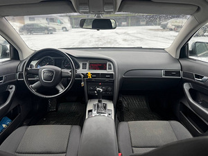 AUDI A6 AVANT (7 foto / 8)