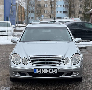 MERCEDES-BENZ E 320 CDI (3 foto / 8)