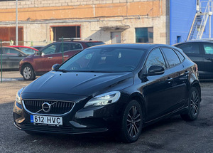 VOLVO V40 (2 foto / 8)