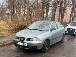 SEAT IBIZA (2 foto / 7)