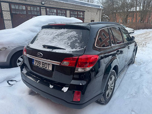 SUBARU LEGACY (4 foto / 6)