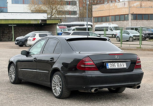 MERCEDES-BENZ E 220 CDI (4 foto / 8)