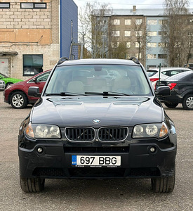 BMW X3 (1 фото из 8)