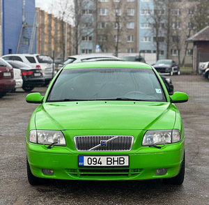 VOLVO S80 (2 фото из 8)