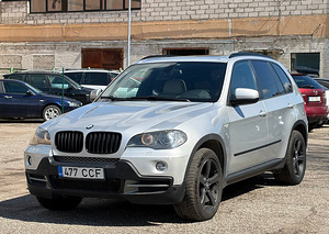 BMW X5 (1 фото из 8)