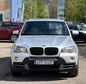 BMW X5 (3 фото из 8)