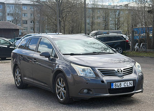TOYOTA AVENSIS (4 foto / 5)