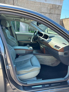 BMW 730D (7 foto / 9)