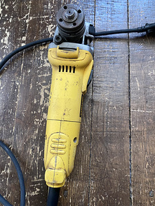 Relakas Dewalt D28139. Korralik tööriist (8 foto / 10)