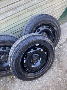 VW диски+летние шины Pirelli 165/70/14 (7 фото из 10)