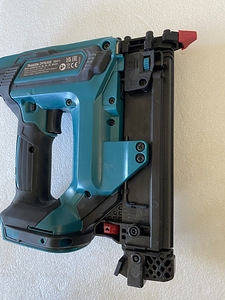 Makita naelapüss DFN350. Uus (5 foto / 6)