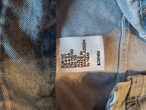 H&M teksatagi s. 4-5a (3 foto / 4)