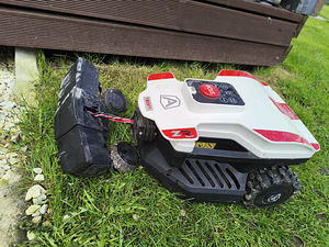 Ambrogio robotniiduk varuosadeks. (2 foto / 4)