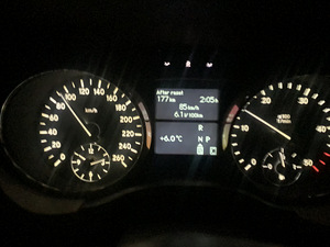 Mercedes R320 Long (2 foto / 13)