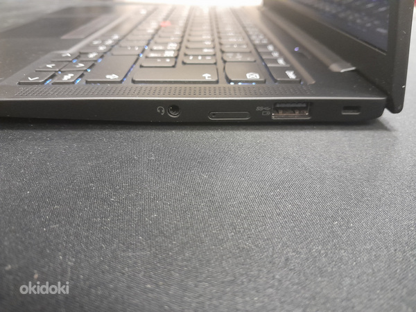 Lenovo ThinkPad X1 Carbon Gen 9 14" 4K/i7-1165G7/32GB/1TB (фото #2)