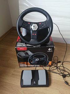 Руль+педали Logitech.Старый. (1 фото из 3)