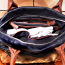 Кожаная объемная черная с коричневыми деталями сумка, новая (фото #4)