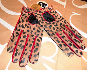 Ilusad veinipunane-leopard täisnahast kindad, M-L, uued (2 foto / 3)