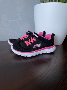 Skechers tossud, s. 30 (1 foto / 6)