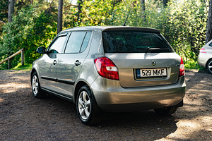 Skoda Fabia 1.4 59kW 2007 (3 foto / 7)