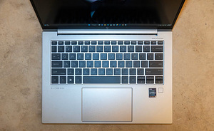 HP ELITEBOOK 840 G9,14'' FHD (2 foto / 3)