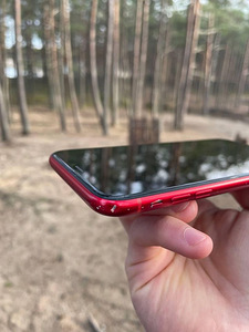 iPhone XR 64gb kõik töötab (4 foto / 5)
