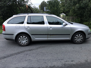 Skoda Octavia estate 77kW (8 фото из 11)