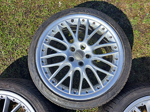 Колеса Audi BBS r19 + шины 225/40 (4 фото из 9)