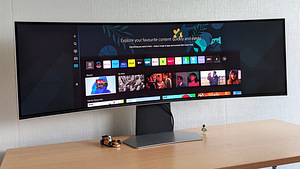 Samsung Odyssey OLED G9 95SC 49" - 5120 x 1440 UWQHD nagu uu (1 foto / 2)