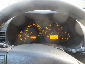 Toyota Avensis 2.4 / 2010. aasta auto müük (12 foto / 15)