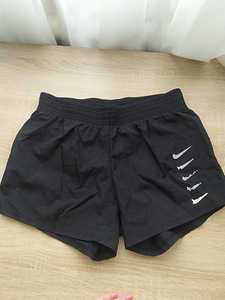 Топ Nike + шорты, XS (2 фото из 5)