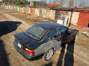 BMW 318iS coupe 1993 kere (2 foto / 10)